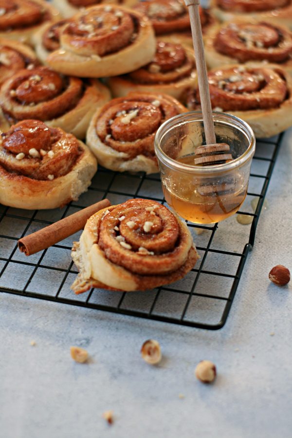 Cinnamon rolls, massa de batedeira! - Monta Encanta